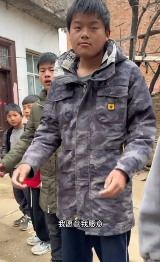 温网：在大坂直美重返巅峰之夜，萨巴伦卡“只想喝个烂醉”