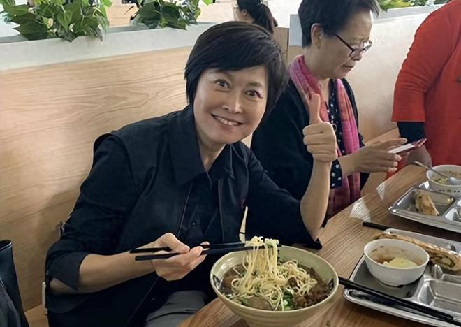 全胜巴萨开启魔鬼赛程!数据:贝蒂斯难破15年魔咒
